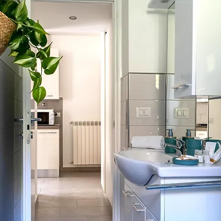 Apartamento Patio & Parking - Self Check-in & Remote Access Cernobbio